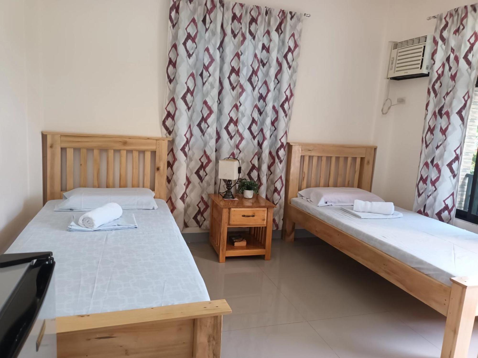 Grae'S Apartelle Moalboal Ngoại thất bức ảnh