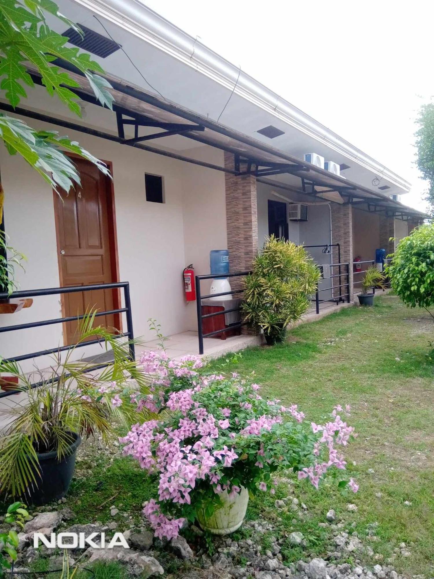 Grae'S Apartelle Moalboal Ngoại thất bức ảnh