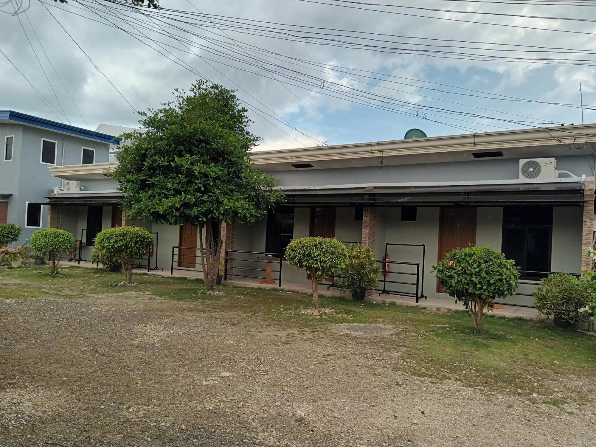 Grae'S Apartelle Moalboal Ngoại thất bức ảnh